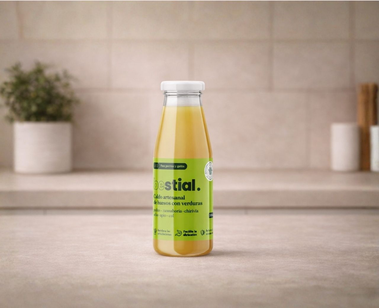 Bestial Menu Caldo Artesanal de Huesos y Verduras - Caldo Natural de Huesos y Verduras para Perros y Gatos - 500 ml